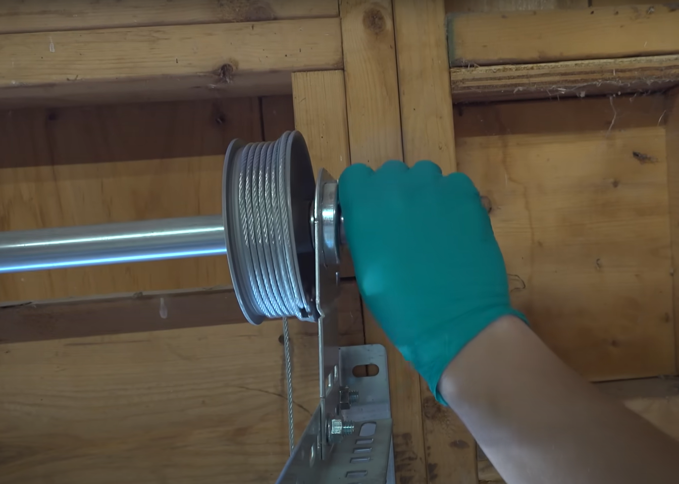 Broken Cable Roller Replacement Leisureville FL